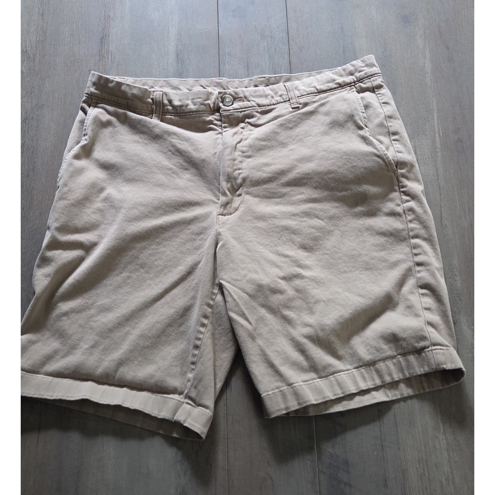Roundtree & Yorke Easy Care Classic Fit Shorts Men Sz 35 Khaki Cotton Chino